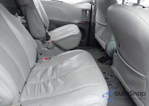 2012 Toyota Sienna Xle V6 8 Passenger from USA, damaged, VIN 5TDYK3DC6CS246443